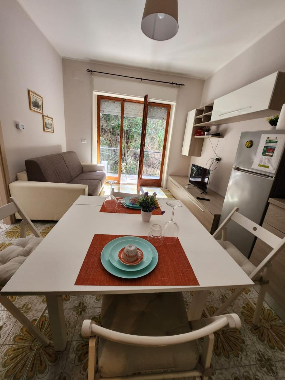 Sorrento's Holidays 2 *